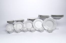Service, 39-tlg., Nymphenburg, 1./2. Wahl, Form Perl, Weißporzellan: 6 Vorspeiseteller (1x bestoßen