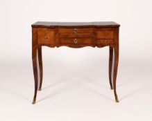 Rokoko-Poudreuse / Schminktisch, Louis XV, Frankreich, um 1760, Rosenholz furniert, Korpus mit drei