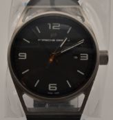 Porsche Design 1919 Date Timer Eternity Jubiläumsuhr Titan Automatik Armband Kautschuk mit Faltschli