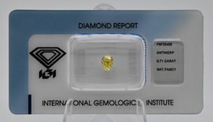 Loser Diamant, Herz-Schliff 0.71 ct. Natürliches, intensives Gelb, eingeschweißt, mit Zertifikat