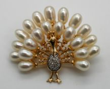 14 K Pfau Brosche mit Perlen