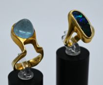 Goldringe mit blauen Steinen