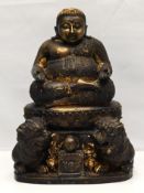 Sangkachai auf zwei Foo Dogs