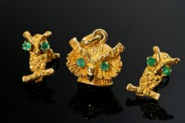 3 Teile zoomorpher Gelbgold 750 „Eulen“ Schmuck mit Smaragd Augen: Anhänger (1,6x1,6cm) und Paar Oh