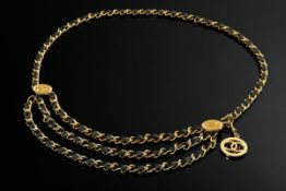 Chanel Vintage Gürtel aus langer vergoldeter Kette mit schwarzem Leder, mittig dreifacher Kettenkas