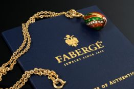 2 Teile Gelbgold 750 Victor Meyer Fabergé Collection Schmuck: Ei-Anhänger oder Clip mit grünrotem T
