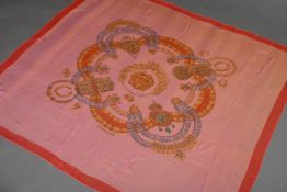 Hermès Seidenchiffon Carré "Mascaron" in Pink-Rot, ca. 125x133cm