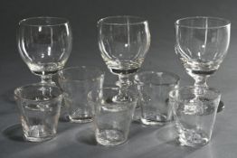 8 Diverse Gläser: 3 Kelchgläser und 5 kleine konische Becher, 19.Jh., H. 7-14cm
