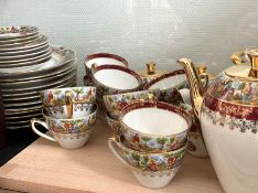 Bavaria Speise- und Kaffeeservice, China Fashions, 64 Teile. 