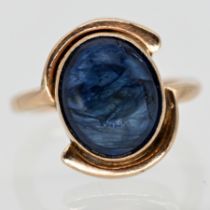 Ring with sapphire cabochon, goldsmith’s work, 1990s
