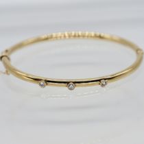 Bangle bracelet with 3 brilliant-cut diamonds, total approx. 0.21 ct, 20th century