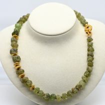Necklace with peridot, goldsmith’s work, 21st century