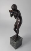 Victor Heinrich Seifert (1870-1953), "Die Trinkende", Bronze auf Marmorsockel