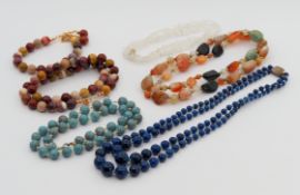 4 Halbedelsteinkette und  Schmuck-Set