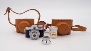 Mycro Camera Company LTD, Mycro III A, Japan, 1953 bis 1955 (mit 2 Taschen und 1 Film)