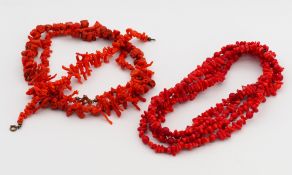 Konvolut Astkorallenschmuck: Endloskette und Kette mit Armband