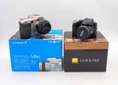 2 Digitalkameras Minolta und Nikon