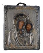 Gottesmutter von Kasan, Ikone mit Silber-Oklad, Russland, Ende 19. Jh., Ölmalerei auf Holztafel mit