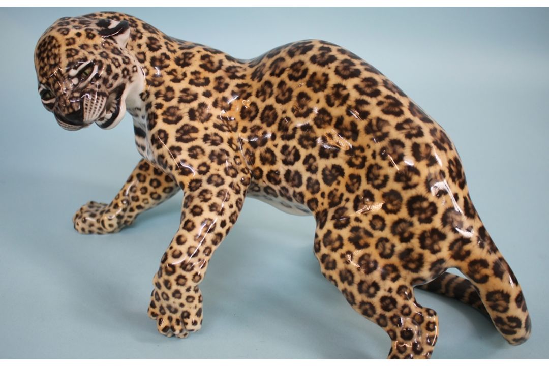 Nymphenburg Westen Germany " Leopard" - Bild 2 aus 3