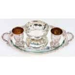 Tablett, 2 Becher, Schale