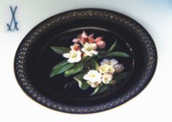 Zierteller mit mehrfarbigen Blüten. MEISSEN um 1900, 1. Wahl.