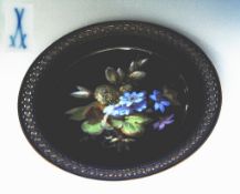 Zierteller mit Weidekätzchen und veilchenfarbenen Blüten. MEISSEN um 1900, 1. Wahl