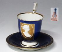 KPM Berlin Portraittasse mit Untertasse Königin Luise von Preussen.