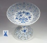 Tafelaufsatz, MEISSSEN nach 1934. "Kobaltblaues Zwiebelmuster".