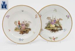 Zwei Zierteller mit Watteaumalerei. MEISSEN um ca. 1850/60.