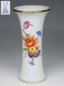 Stangenvase, MEISSEN 1924 - 1936, 1. Wahl.