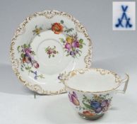 Tasse, Untertasse. MEISSEN; 19. Jahrhundert.