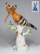 Wiedehopf mit Maikäfer auf Baumstamm. MEISSEN, Jahreszeichen 1991, 1. Wahl