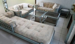 1 Sitzgarnitur, 2 Sofas, 1 Ottomane, 3 Tische, Kamineinfassung, Hausrat, u.a., Asp.