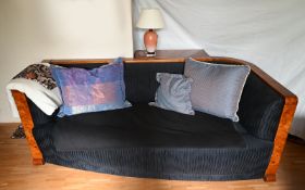 2 Designer-Sofas (L ca 197cm, T ca. 94 cm) und Sessel mit Wurzelholzmaserung
