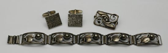 1 Brosche, 1 Armband wohl GRANN & LAGLYE, Copenhagen, 1 Paar Manschettenknöpfe je Silber