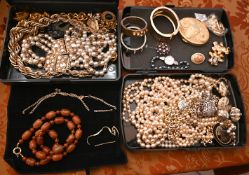 1 Posten Modeschmuck z.T. vergoldet u.a. Asp.