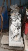 4 Steinfiguren Betonguss mit Sockel, ca. H 60 cm sowie Gartenzubehör u.a. Asp.