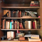 1 Konvolut Bücher, z.T. 18. / 19. Jh., Naturgeschichte, Klassiker, Poesiealbum,
