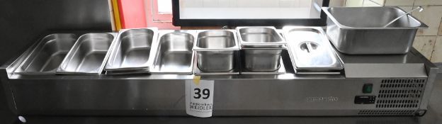 1 Lavagrill "MASTRO" ca, B 69cm, 1 Gasgrill "MBM", ca. B 69cm,