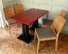 4 kleine Tische mit 8 Stühlen, Holz mit Kunstlederbezug, je Gsp./Asp.