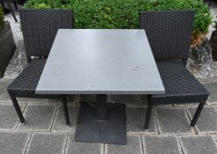 Ca. 14 Außentische, ca. 70 x 70cm, ca. 34 Stühle, 2 Bar-/Stehtische,