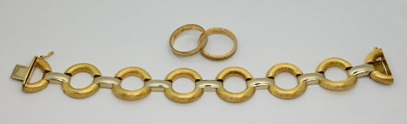 1 Armband, 1 Paar Eheringe GG/WG je 18ct. z.T. Juwelier SCHOTT (Ringe) je Asp./Tsp.