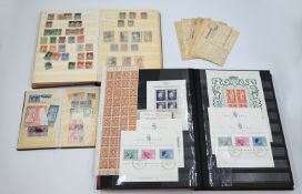 18 Alben mit Briefmarken z.T. um 1900: 