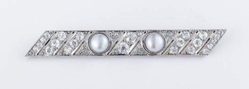 Brosche, um 1920-30, 750 WG, platiniert, 