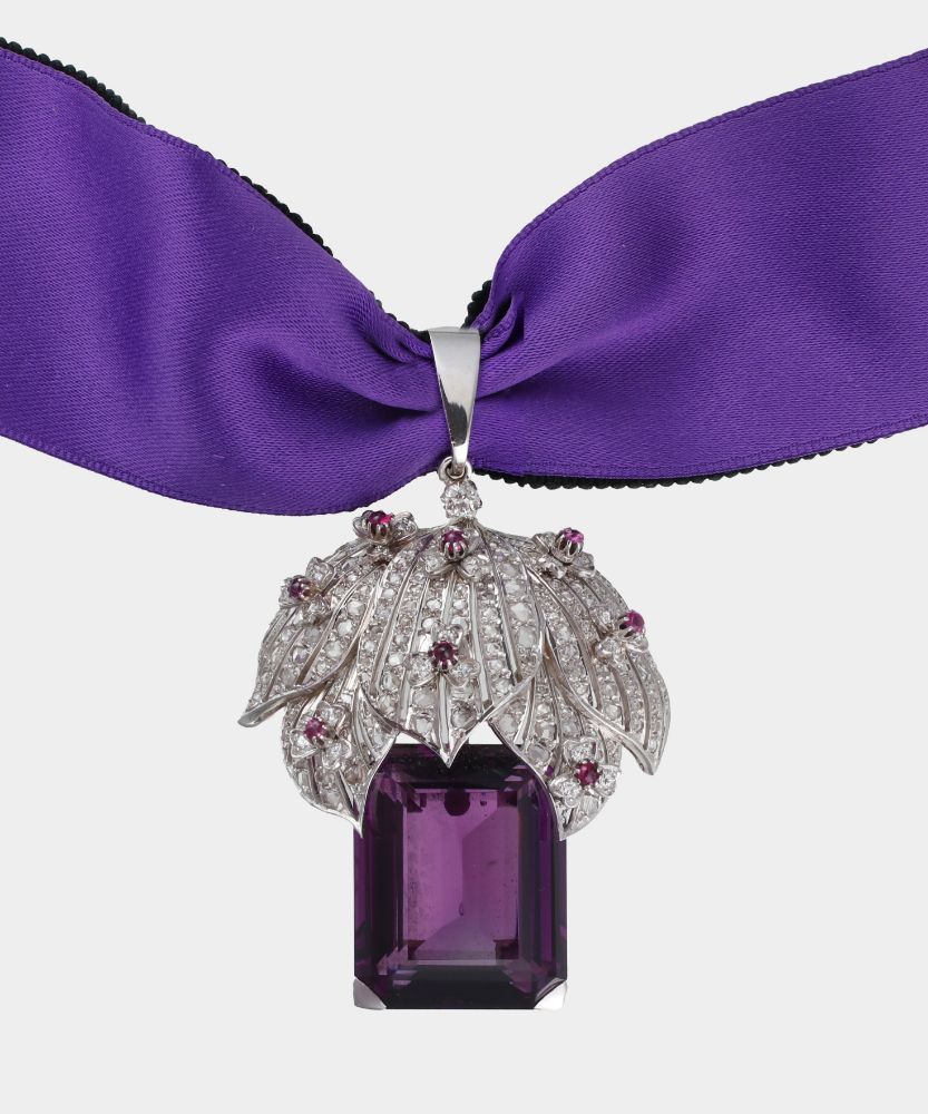 Schmuck-Auktion A2042