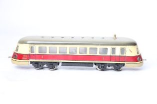 Märklin S 0, TWE 12930 Triebwagen creme-rot, 20V L33cm Z2
