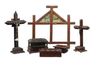A COLLECTION OF 19TH CENTURY AND LATER WOODEN TRAMP ART ITEMS