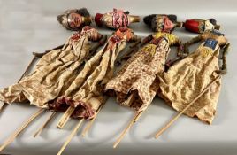 Asiatika fünf Marionetten / Stabpuppen wohl Wayang Golek Indonesien Puppentheater