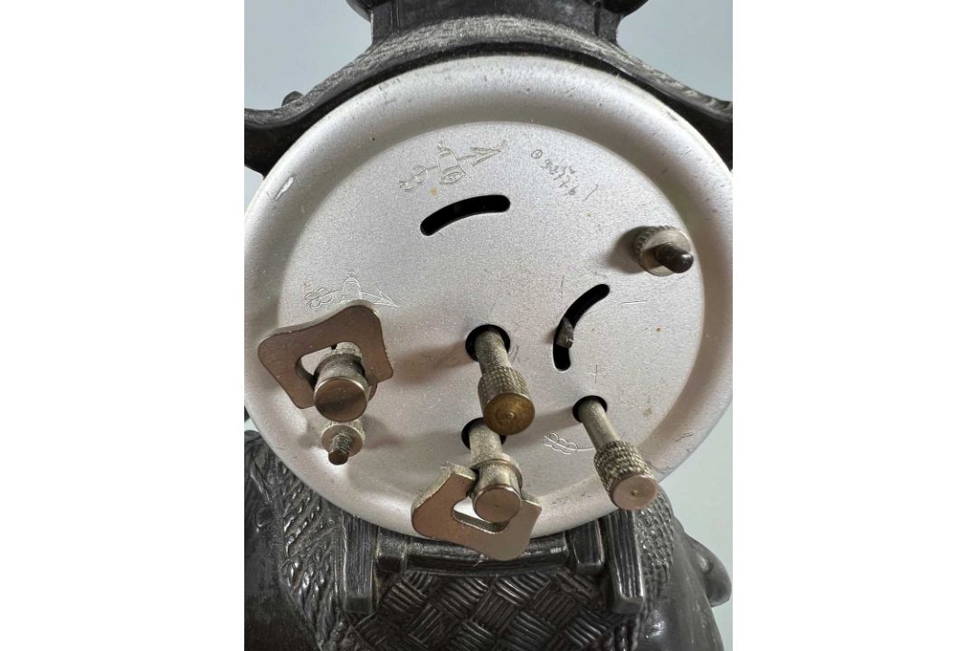 Tischuhren, Reiswecker und Figurenuhr Konvolut, 2x Cartier Paris, Asiatika Elefant und Taschenuhr - Bild 23 aus 24