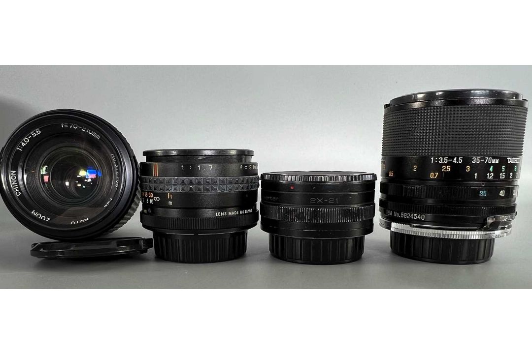Spiegelreflexkameras Olympus OM-2n und Chinon CP-7m, analog, zahlreiche Objektive und Zubehör - Bild 6 aus 10